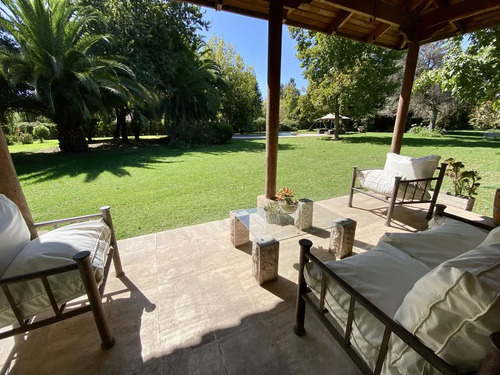 Preciosa Casa En Condominio Calera De Tango
