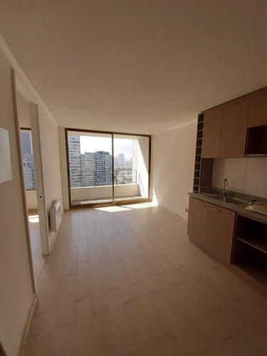Cómodo Departamento De 1 Dorm Y 1 Baño A Pasos Metro Ecuador