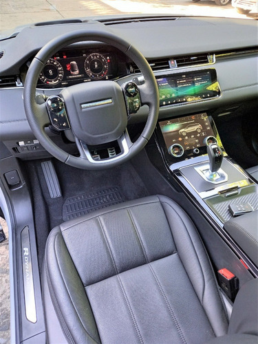 Imagen 10 de 11 de New Range Rover Evoque Se R-dynamic Mild Hybrid