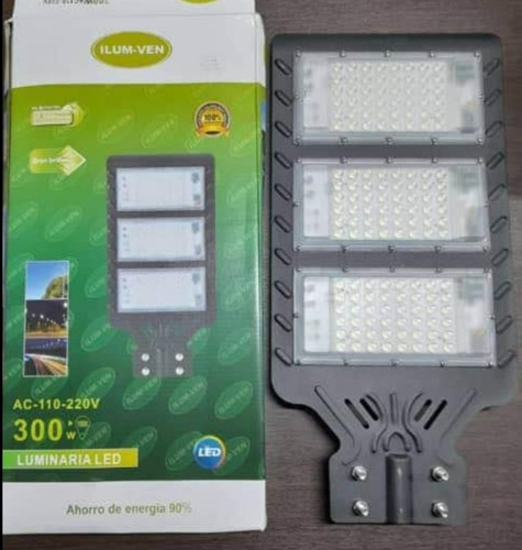 Luminaria Led Multivoltaje De Alumbrado Público De 300 Watts