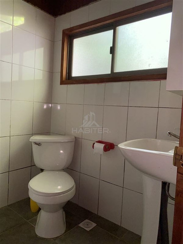 Imagen 10 de 15 de Casa En Venta De 2 Dorm. En Pucón