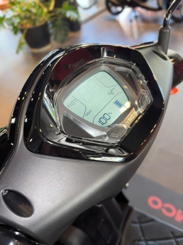 Kymco Scooter Electrico Agility Carry Ev// No Sunra