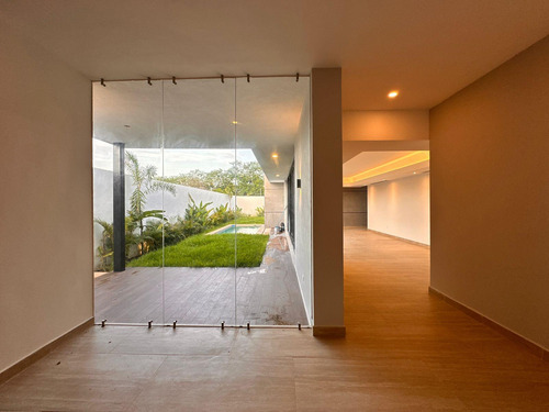 Casa En Venta Merida, Conkal, Privada Olivia, Una Planta, Entrega Inmediata.