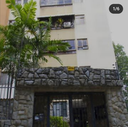 Apartamento En Venta En La Trigaleña, Edificio Fabiola C-9583 E. C