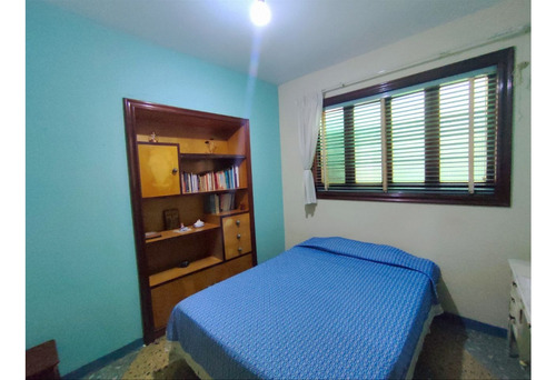 Vendo Casa 390m2 5h/4b/4p Vista Alegre 5758