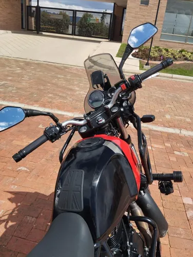 Royal Enfield Himalayan 411 Modelo 2022