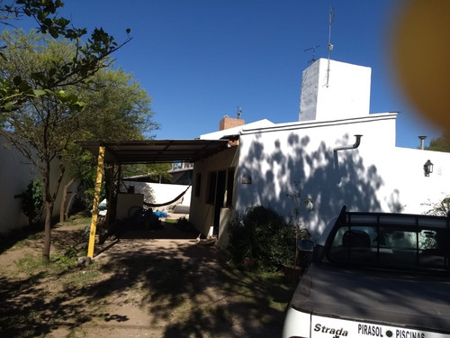 Imagen 1 de 11 de Casa Vendo En Villa Rivera Indarte, Cdad. De Cba.