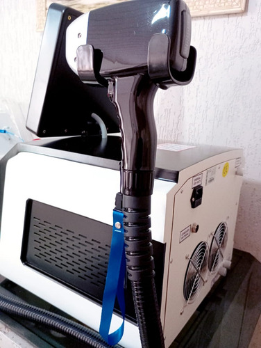 Laser Depilação 808 Soprano Titanium Alma 2.500 Wattss