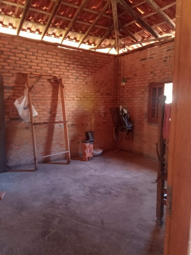 Imagem 2 de 21 de Chácara 12000m2 Casa 2 Dorms,sala,cozinha,banheiro,poço Caipira,3,5kms Da Castelo - Ch00100 - 69669780