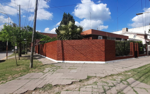 Casa En Venta En Marcos Paz