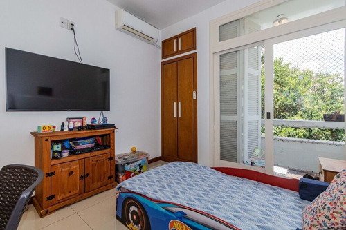 Imagem 17 de 19 de Apartamento À Venda No Bairro Petrópolis - Porto Alegre/rs - O-26803-43879
