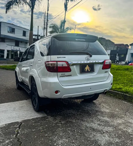 Toyota Fortuner 3.0 Sr5