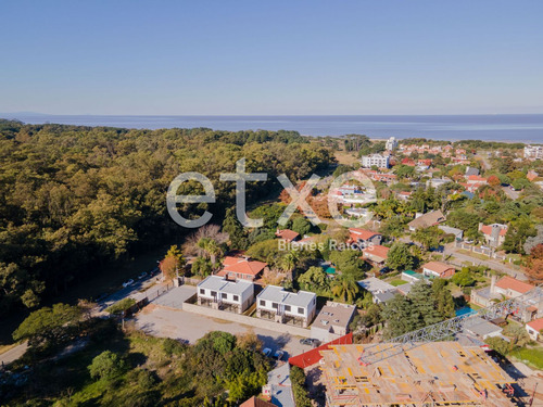 Venta De Casa Barra De Carrasco (ref: Jpd-1858)