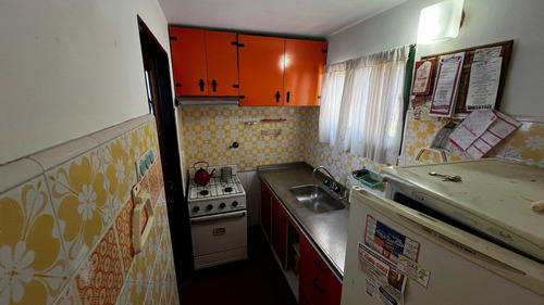 Casa En Venta - 2 Dormitorios 1 Baño - 112mts2 - Villa Gesell