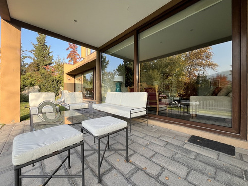 Casa En Venta De 6 . No Perimetral ,sector Craighouse