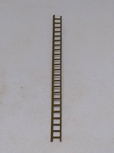 Imagen 1 de 5 de Nico Escalera De Bronce De 12 Cms Aprox H0 (reh 73)