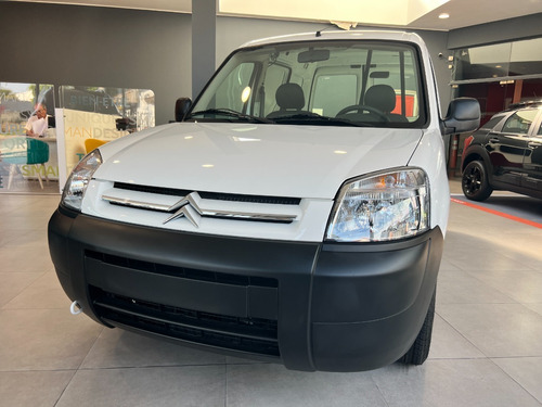 Imagen 1 de 16 de Berlingo Furgon Vti 115 Business Furgon 2023 0km Ciudadela