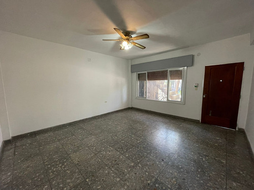 Imagen 10 de 14 de Alquiler Casa Tipo Ph 4 Ambientes En La Tablada Con Patio Sin Expensas