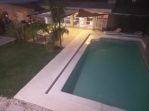 Imagen 7 de 18 de Espectacular Casa Playa Mansa Con Piscina Climatizada