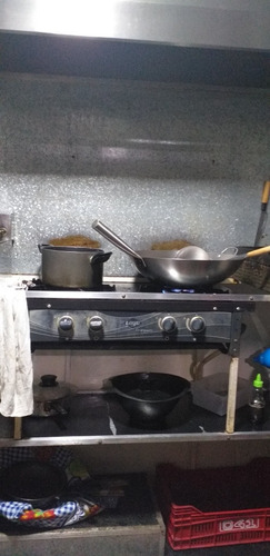 Imagem 8 de 12 de Trailer Food Truck