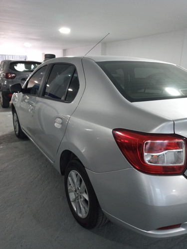 Renault Logan 2016 1.6 Dynamique