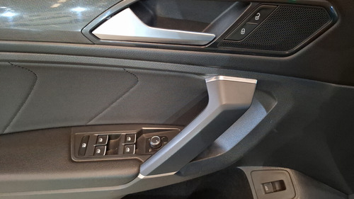Volkswagen Tiguan 2.0 HIGHLINE DCT
