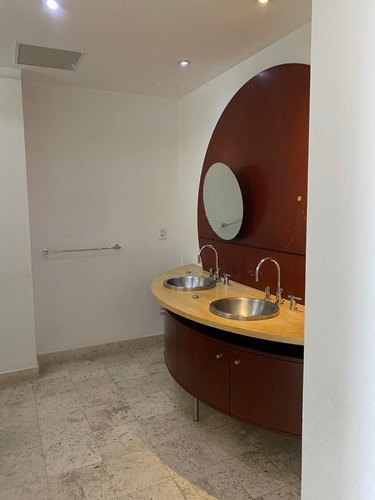 Imagen 15 de 29 de Departamento De 2 Niveles En Renta En Polanco, Miguel HidaLG