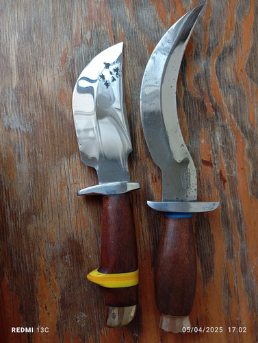 Cuchillo Antiguo Curvo Y Machete Corto Acero Negro Pulido Es Marrón (Usado)