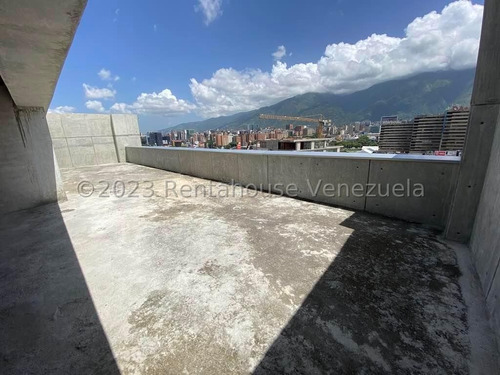 Inmejorable Oportunidad De Inversion En Rooftop De Calle Madrid, Las Mercedes, Obra Gris // Luis Gomez // Mls #24-12245