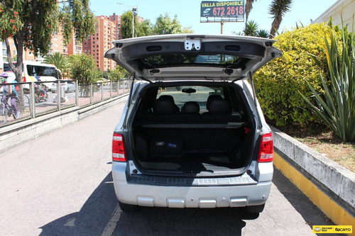 Ford Escape 3.0 XLT At 4X4