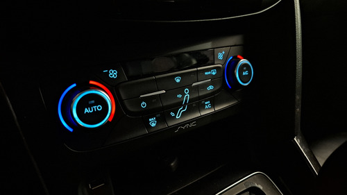 Ford Focus III 2.0 Titanium At