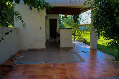 Imagen 25 de 29 de En Venta - Hermosa Casa En Colonia De Sacramento