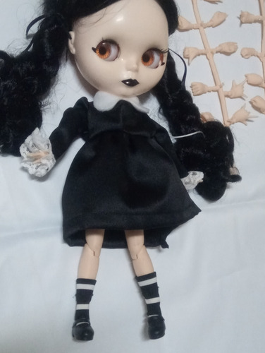 Boneca Blaythe Custum Simples (Usado)