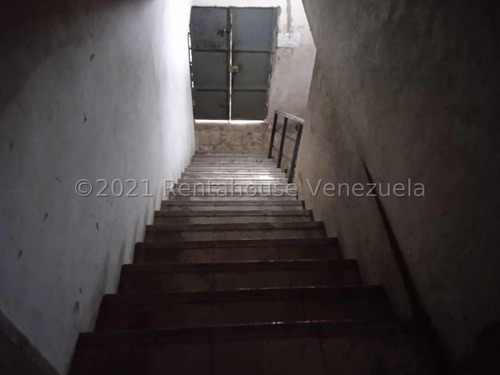 Imagen 5 de 15 de Ramiro E. Ruiz Vende Edificio En El Cementerio Mls #22-11071