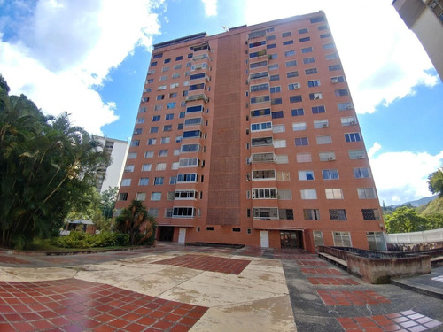 Amplio Y Remodelado Apartamento En Venta Prados Del Este Caracas 24-4748