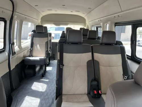 Toyota Hiace 2.7 Bus 15 Pas Mt