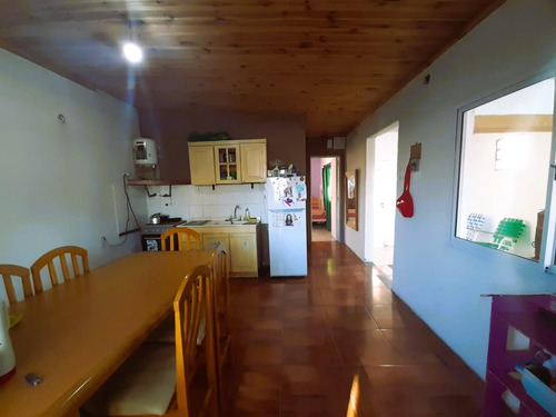 Venta/permuta - Casa - 1 Dormitorio - Roldán