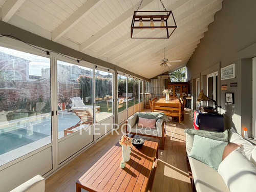 Casa En Venta Con 5 Dormitorios En Barrancas Del Lago, Nordelta