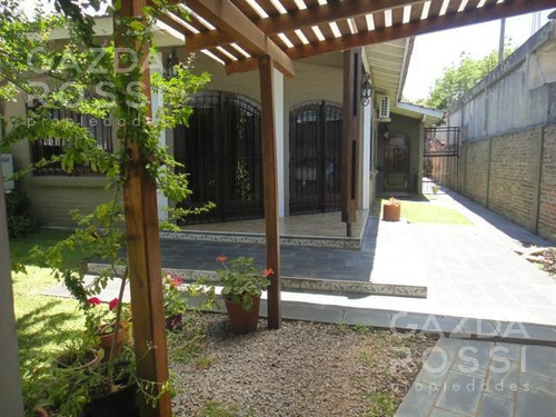 Imagen 2 de 30 de Casa - Jose Marmol
