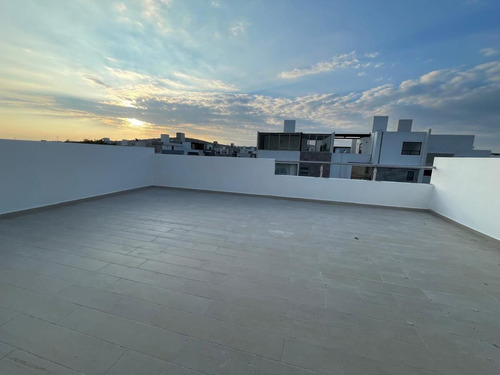 Casa En Venta En Residencial Explanada Sur
