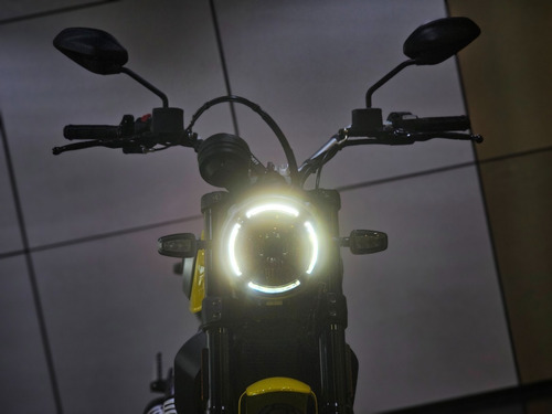 Imagen 4 de 25 de Ducati Scrambler Icon 800 0km No Triumph Street Twin