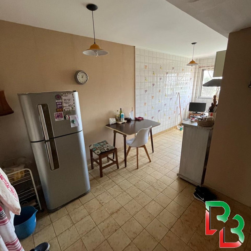 Bernal Centro - Vende Depto 3 Ambientes Con Coch Y Baulera