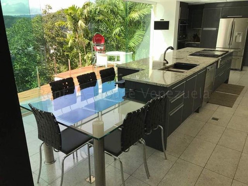 Imagen 8 de 15 de Casa En Venta En Cumbres De Curumo 21-6969 Carolina Fermoso 0424-2083128