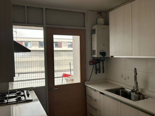 A Pasos De Metro El Golf/ 3d 2 B Estacionamiento Y Bodega
