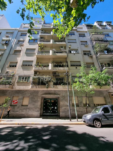 Departamento 4 Ambientes En Barrio Norte. 2 Baños Y Toilette. Contrafrente