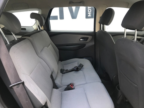 Imagen 18 de 25 de Chevrolet Spin 1.8 Ltz Mt 5 Plazas Año 2015 - Liv Motors