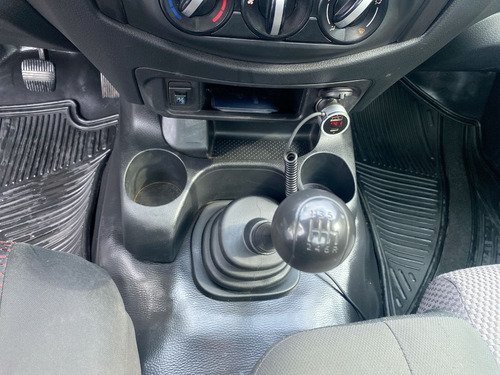 Nissan Frontier 2.5 L