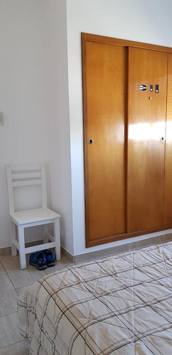 Imagen 6 de 8 de Departamento 1 Dormitorio, Amplio Y Luminoso. Excelente Ubicación, Frente Unl.