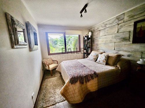 Casa En Venta De 6 Dorm. En Bosques De Montemar, Concón