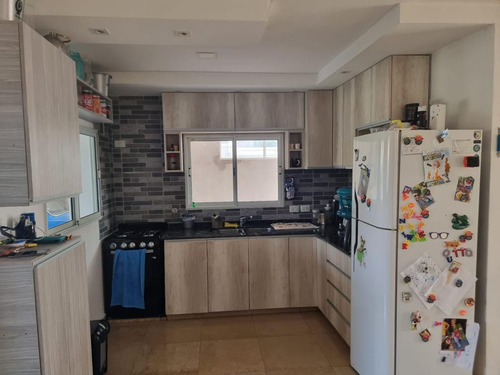 Casa En Venta En Barrio Privado Las Palmas